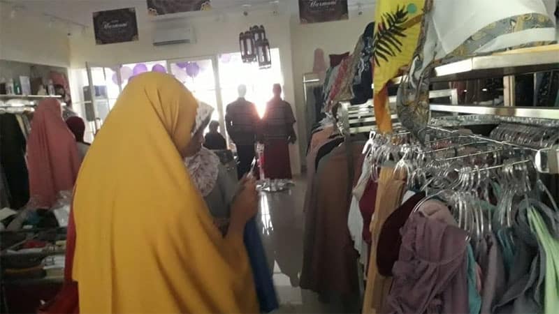 Brand Lokal Busana Muslim Elzatta Buka Toko Ke-157 di Gayungan Surabaya