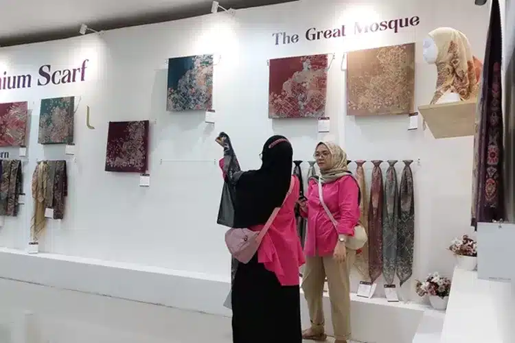 Hadirkan Exhibition Koleksi 2024, Elzatta Angkat Keindahan dan Sentuhan Uzbekistan hingga Warna Kekinian